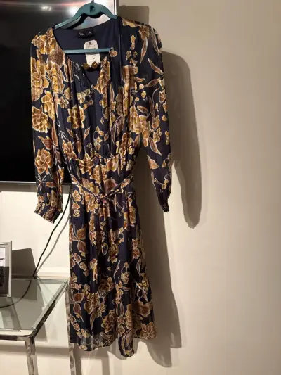 Vestido floral azul y dorado - miniatura 1
