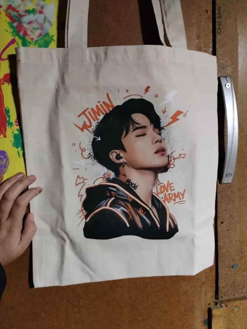 Bolso tote diseño ilustrado