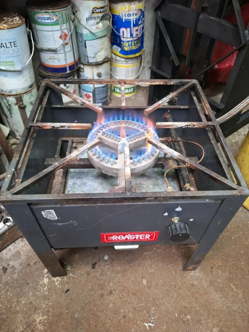 Cocinilla a gas metálica - 3