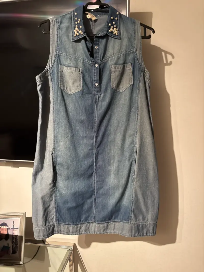 Vestido camisero denim con perlas - 1