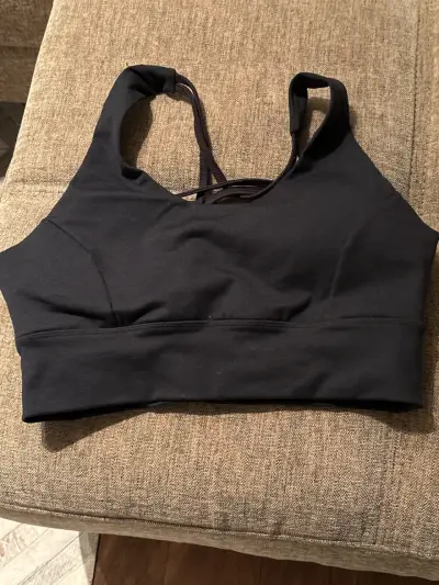 Top deportivo negro - miniatura 1