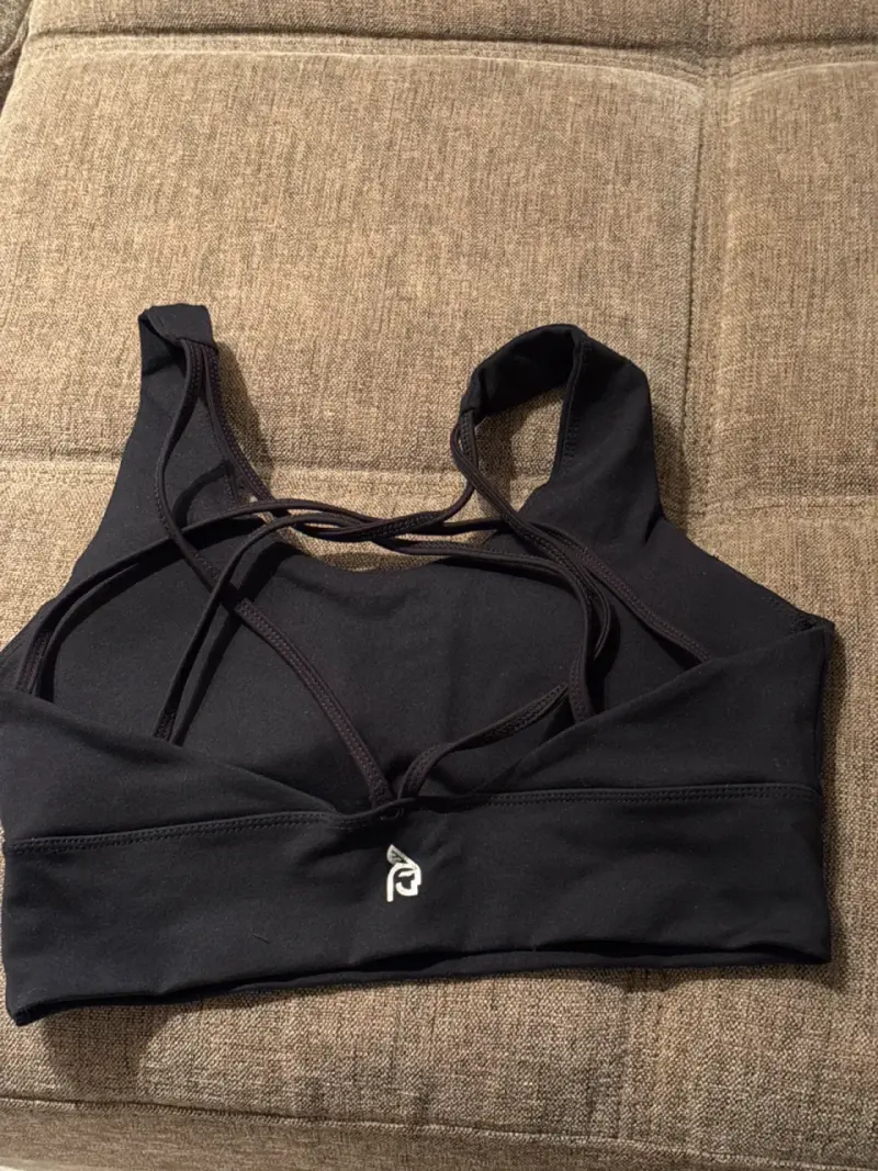 Top deportivo negro - 2
