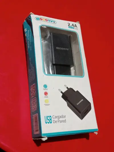 Cargador USB de pared Modory - miniatura 1