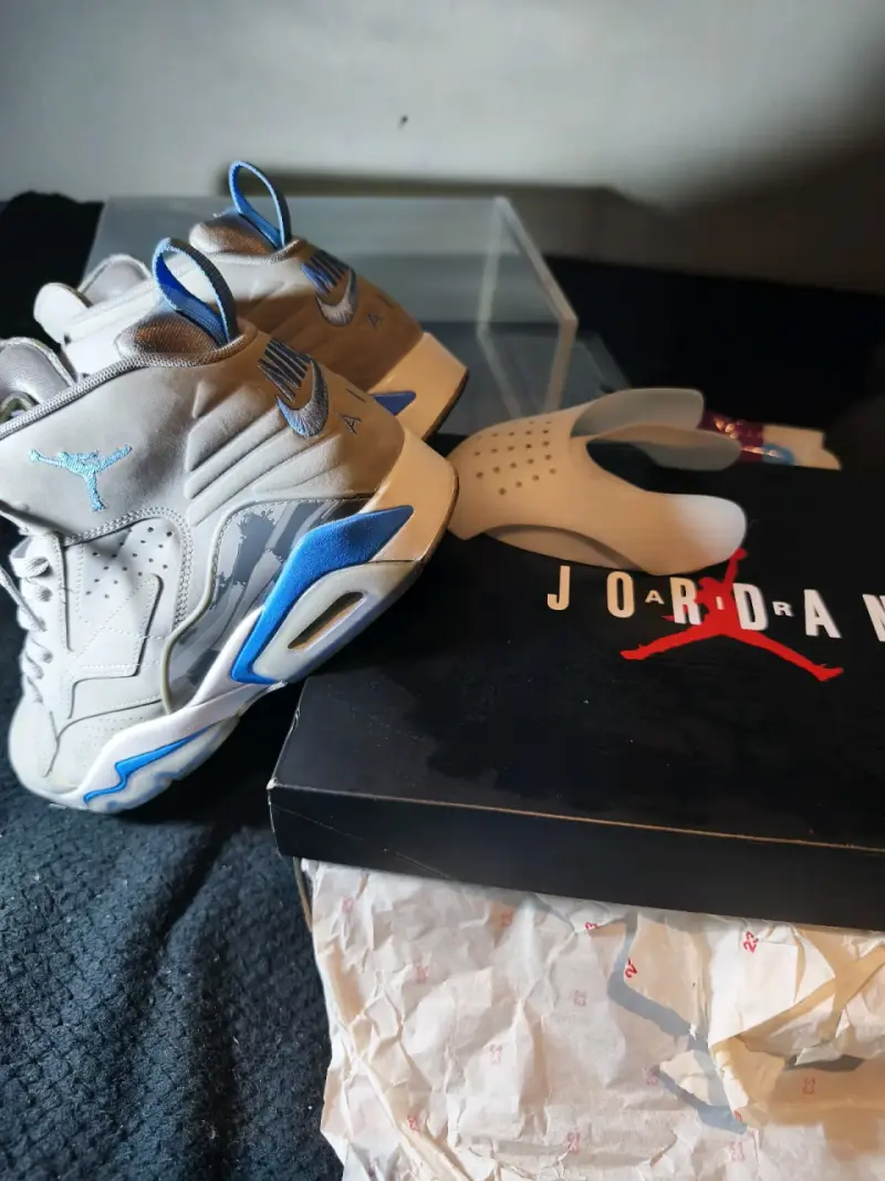 Zapatillas Jordan Mvp Grey University Blue - 1