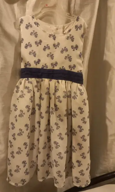 Vestido blanco con lazos azul marino - miniatura 2