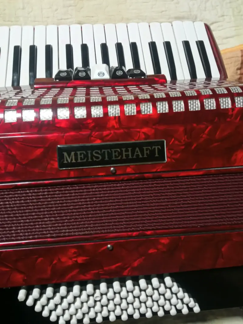 Acordeón rojo Meistcraft buen estado - 4