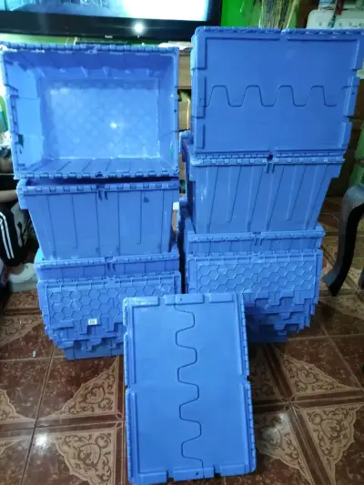 Cajas plásticas fuertes azules - miniatura 1