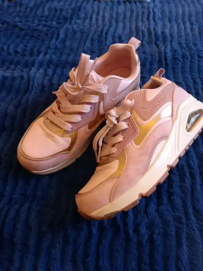 Zapatillas rosas Skechers talla 33 - miniatura 2