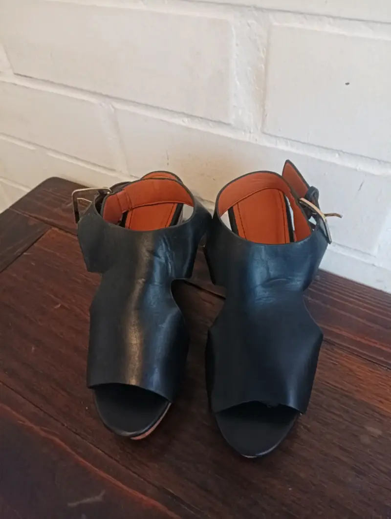 Sandalias negras con plataforma - 2