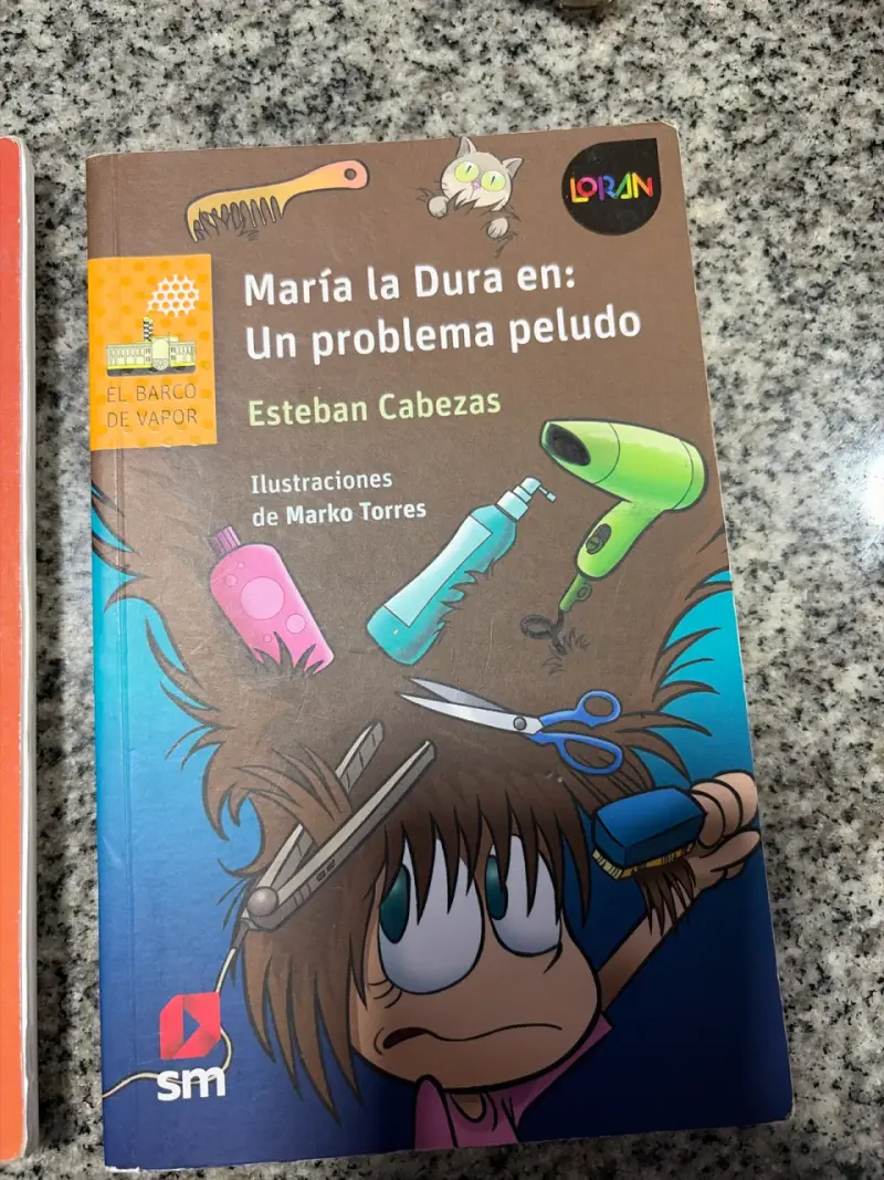 Libro María la Dura en un problema peludo