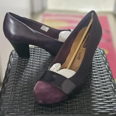 Zapatos de tacón morados Clarks - miniatura 3