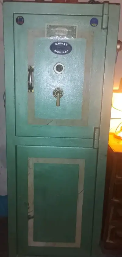 Caja fuerte antigua verde - miniatura 2