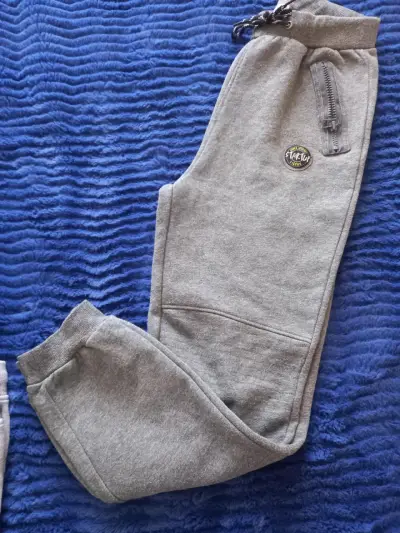 Pantalón Ficcus deportivo gris talla 12 - miniatura 2
