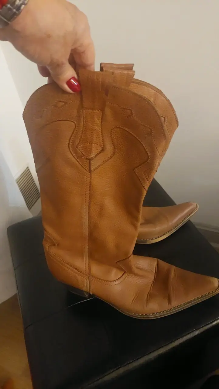 Botas vaqueras cuero marca ZARA - 3