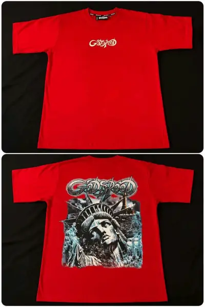 Polera roja con estampado Godspeed - miniatura 1