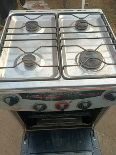 Cocina a gas Sindelen usada - miniatura 2