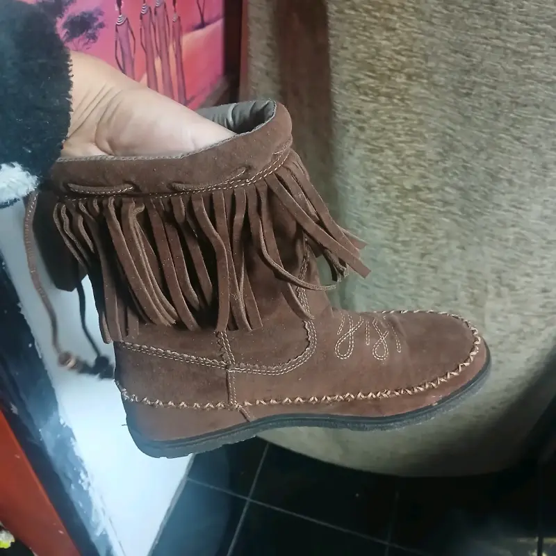 Botas marrones con flecos - 1