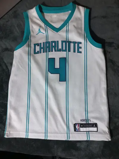 Camiseta Charlotte Hornets Jordan N°4 - miniatura 1