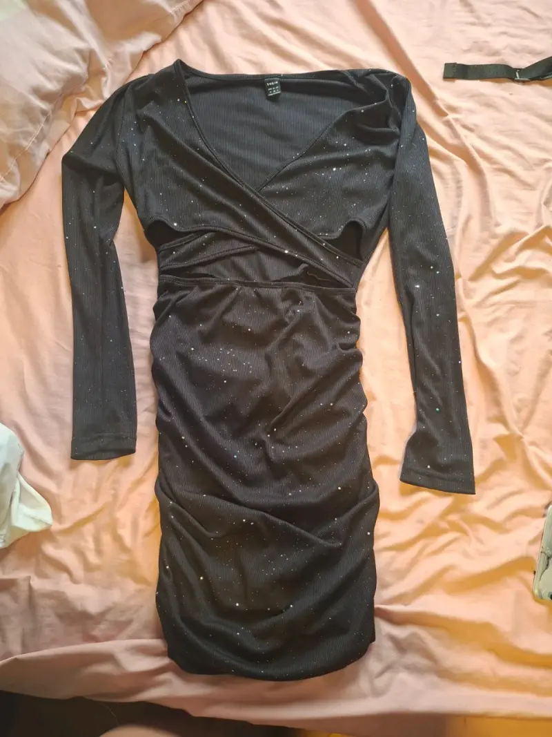 Vestido Negro Elegante - 2