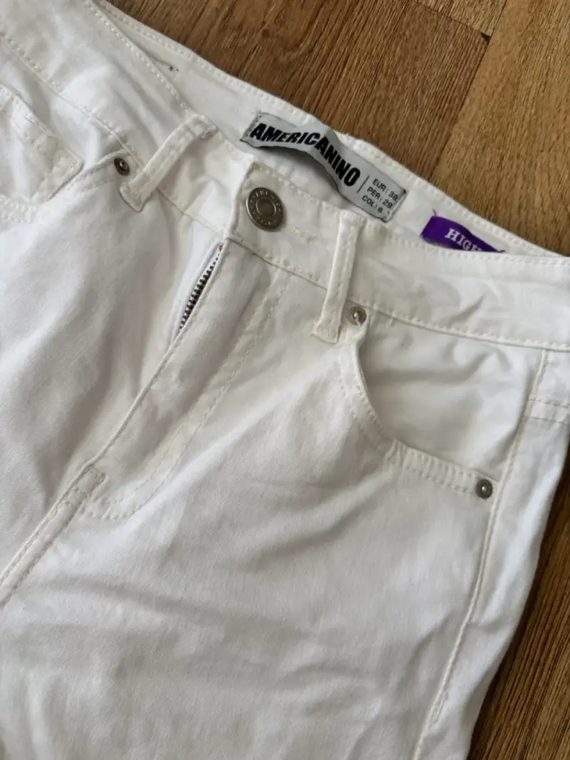 Pantalones blancos de mezclilla - 3