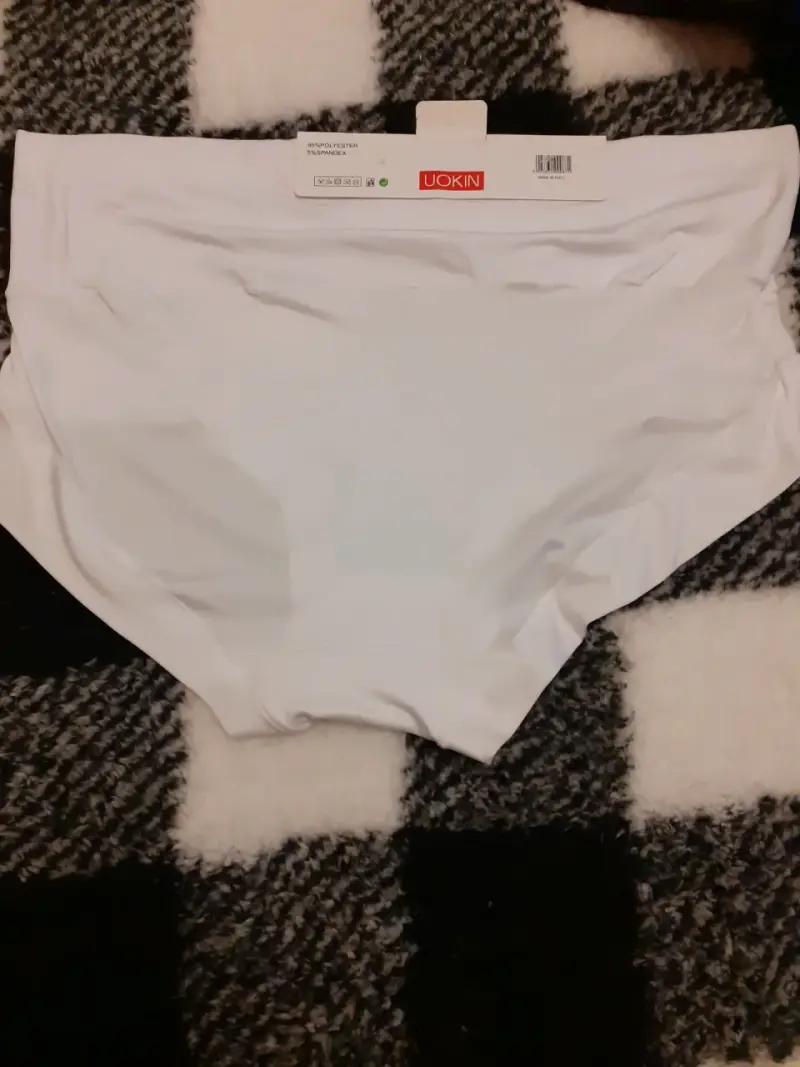 Calzon silueta blanca  UO KIN mujer extra grande - 4