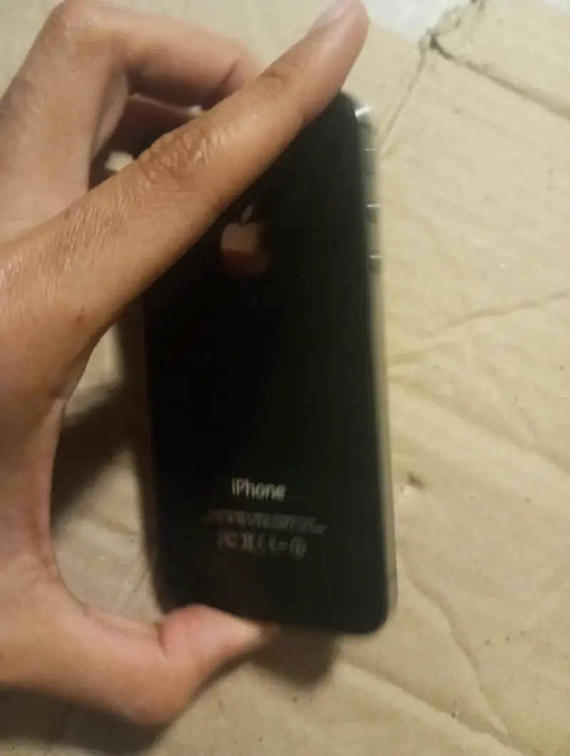 iPhone 4 / 4S Negro (Para Repuestos o Reparar) - 2