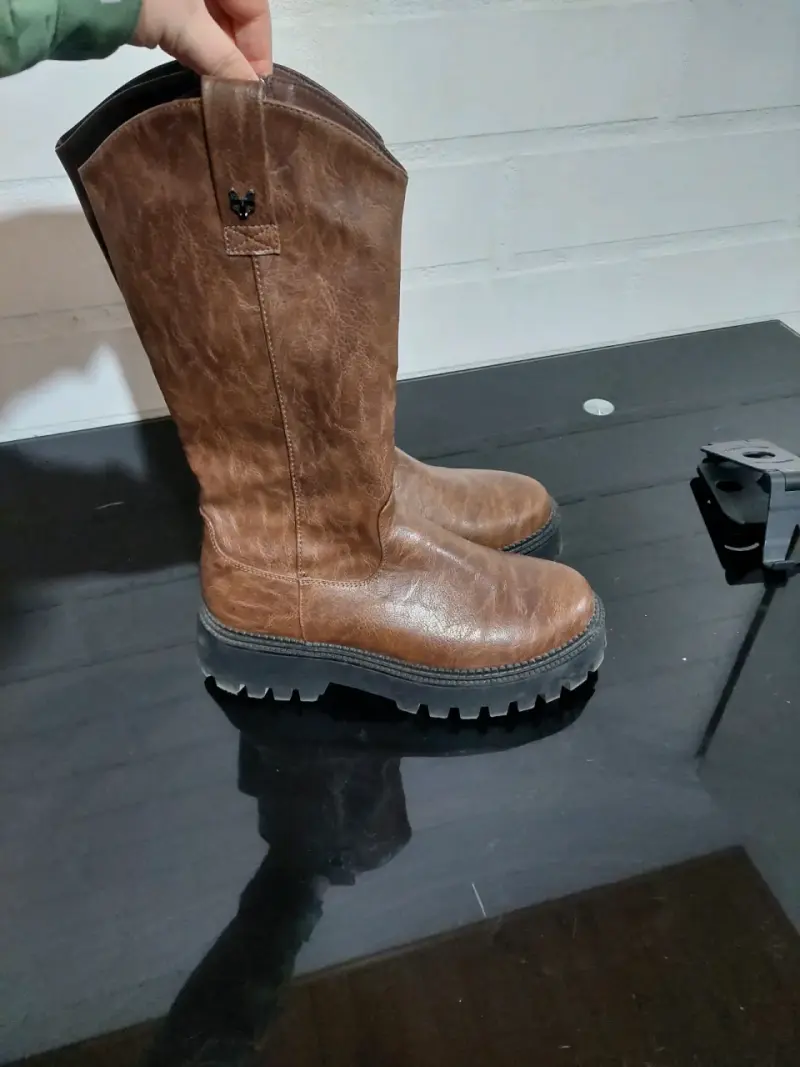 Botas de cuero café - 1