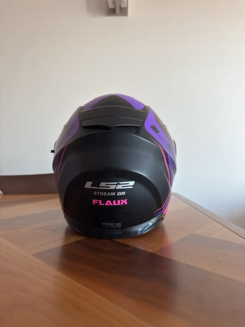 Casco de moto rosa y negro - 2