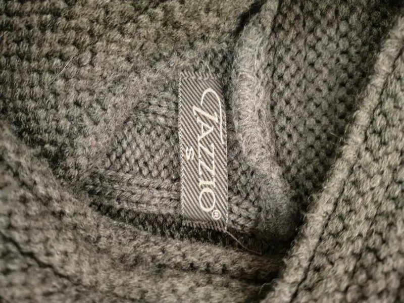 Suéter gris cuello alto - 2