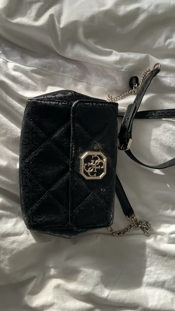 Cartera GUESS - 1