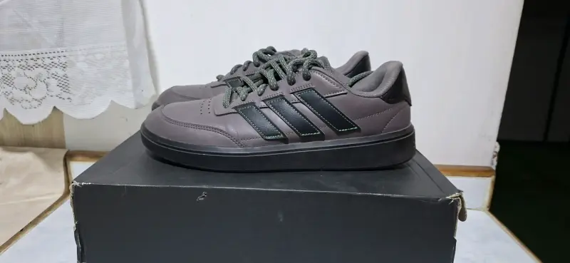 Zapatillas deportivas grises - 2