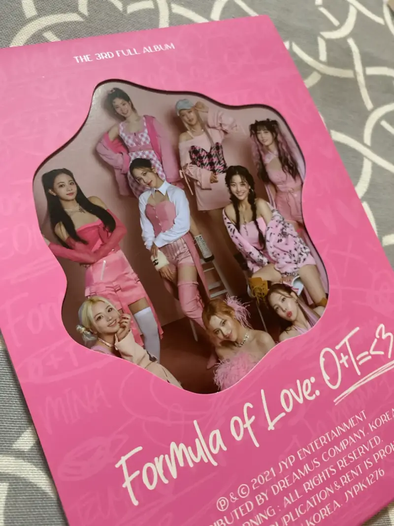Álbum Formula of Love - TWICE - 1