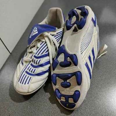 Zapatillas deportivas blancas y azules adidas - miniatura 3
