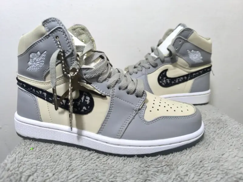 Zapatillas Air jordan 1 Dior talla 37.5 - 4