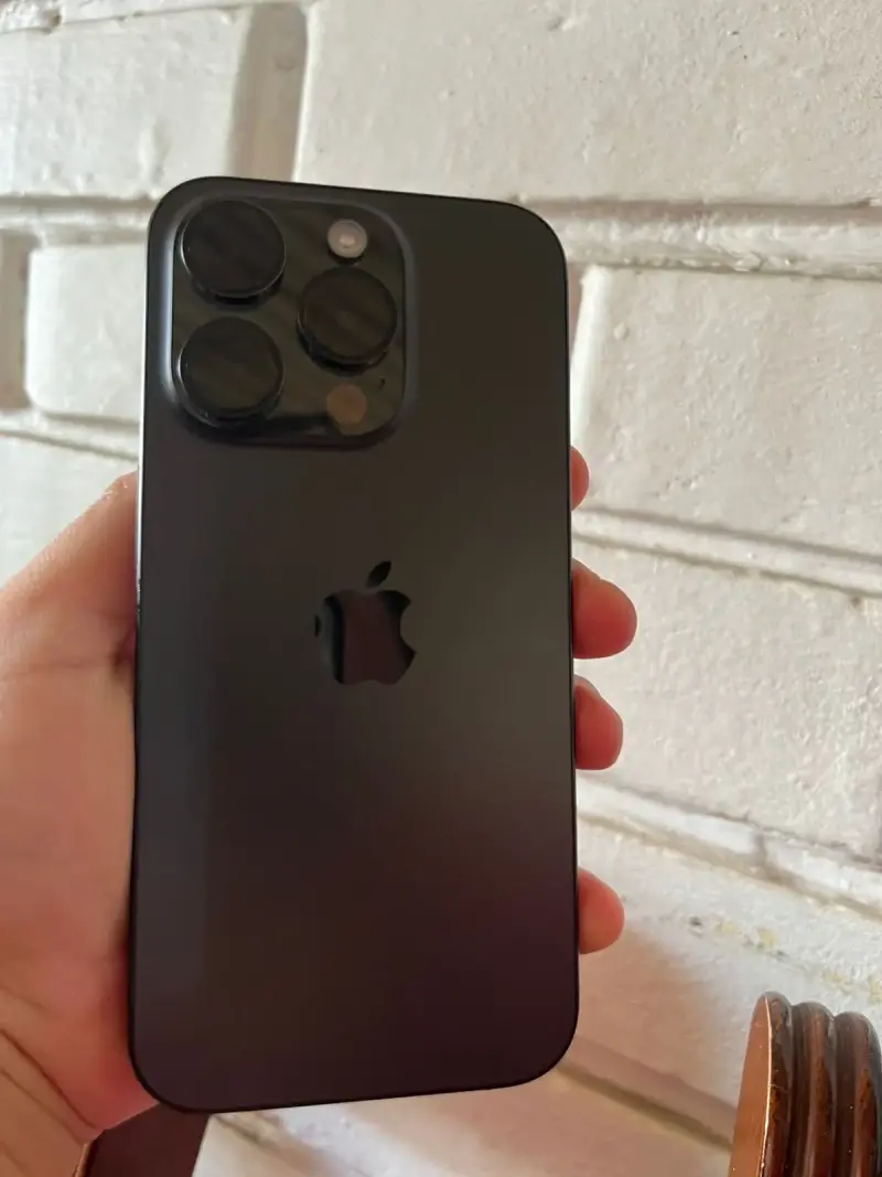 Iphone 15 pro - 1