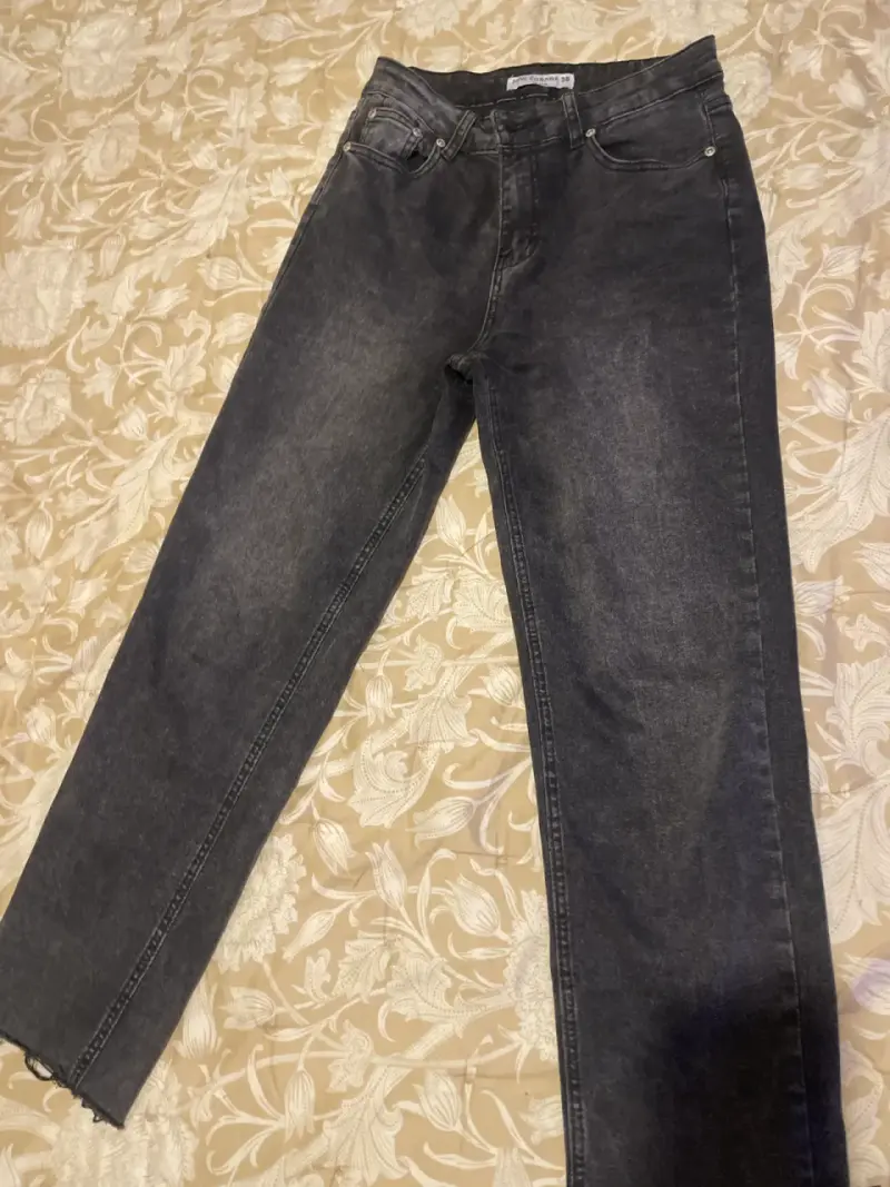 Jeans oscuros unisex