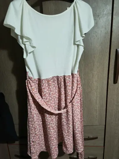 Vestido blanco y rosa con florcitas - miniatura 1