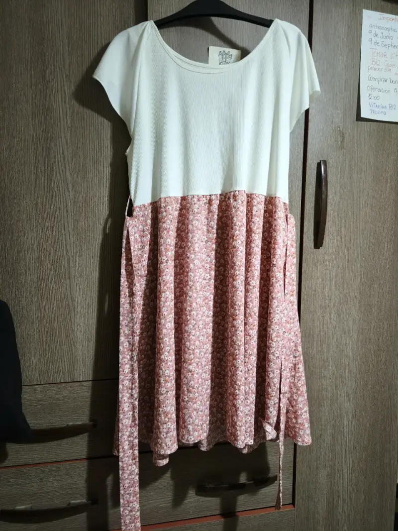 Vestido blanco y rosa con florcitas - 2