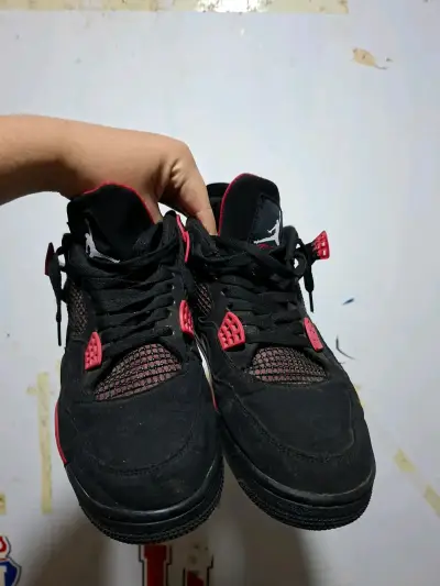 Jordan Retro 4 Red Thunder - miniatura 3