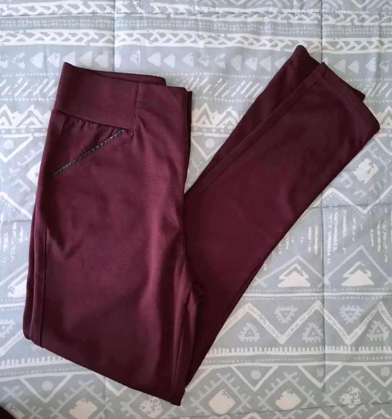 Pantalones morados de mujer - 1