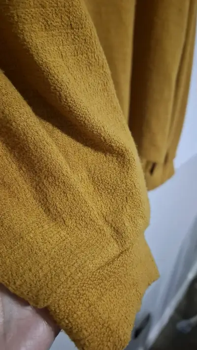 Polera mostaza de manga larga - miniatura 3