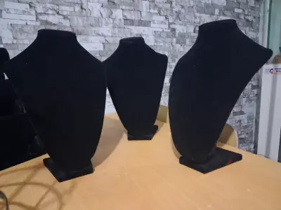 Conjunto Exhibidor de joyas - miniatura 2