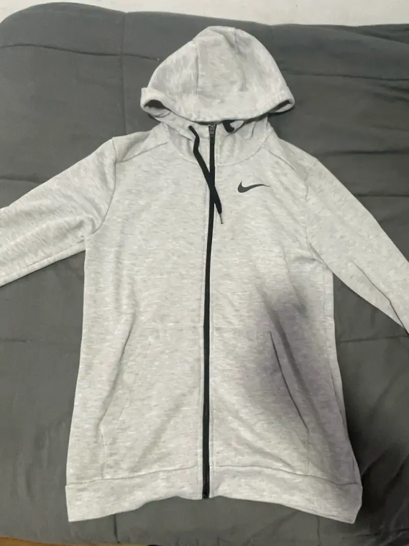 Polerón gris con capucha Nike - 2