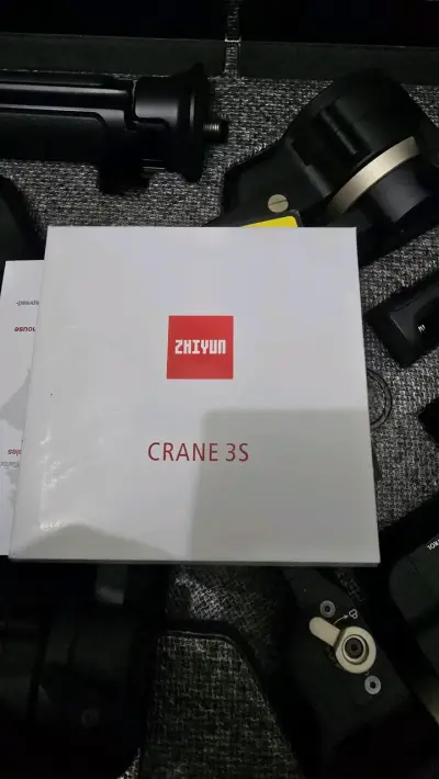 Estabilizador Zhiyun Crane 3S - miniatura 2