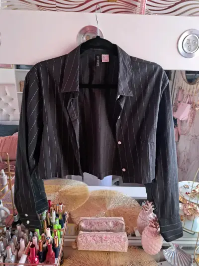 Camisa rayada corta negra crop talla M - miniatura 1