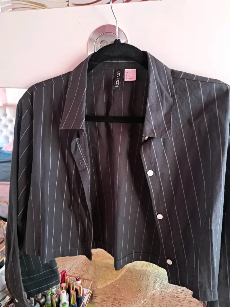 Camisa rayada corta negra crop talla M - 3