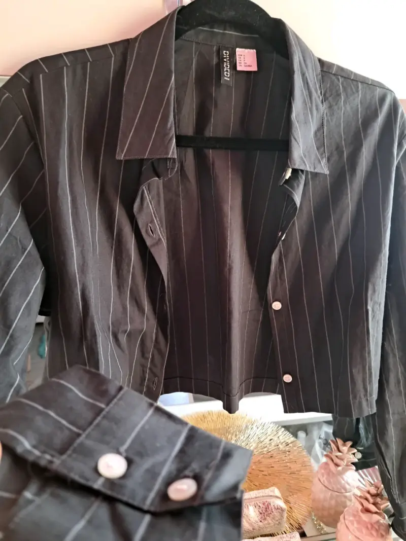 Camisa rayada corta negra crop talla M - 4