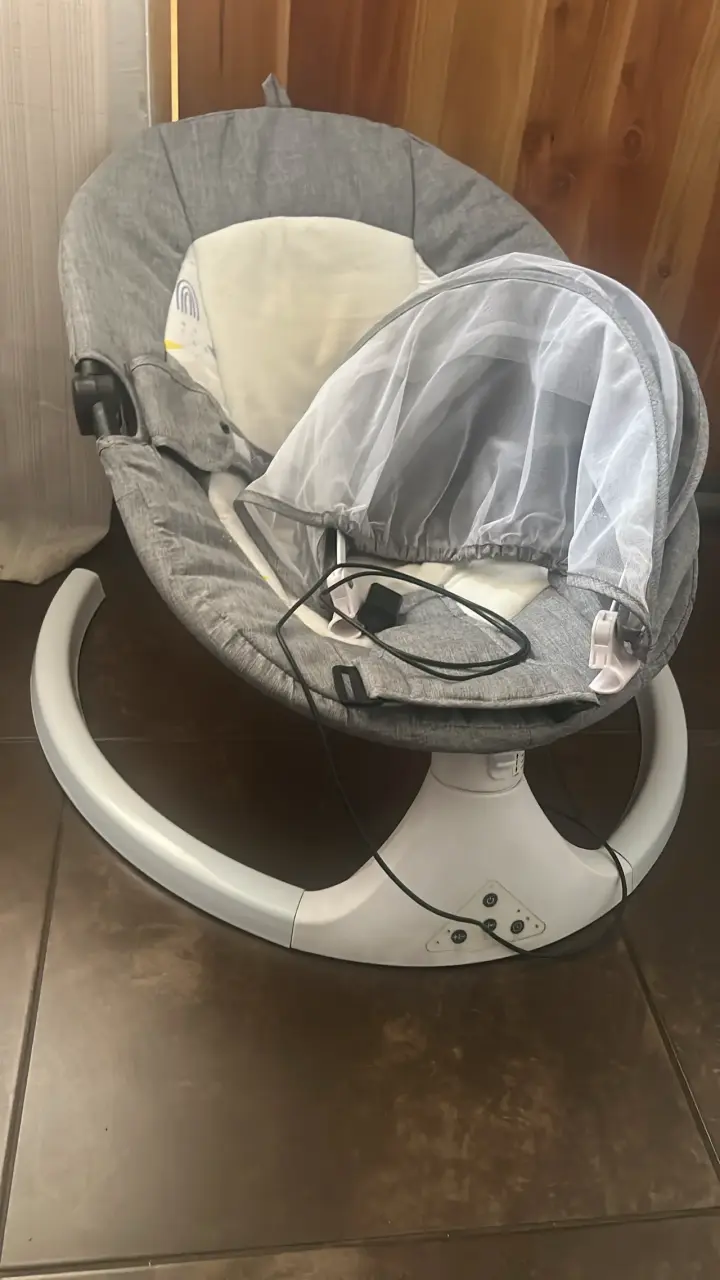 Silla mecedora para bebé gris - 1