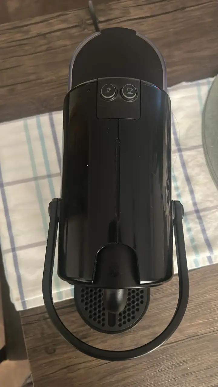 Cafetera cápsulas negra Nespresso - 2