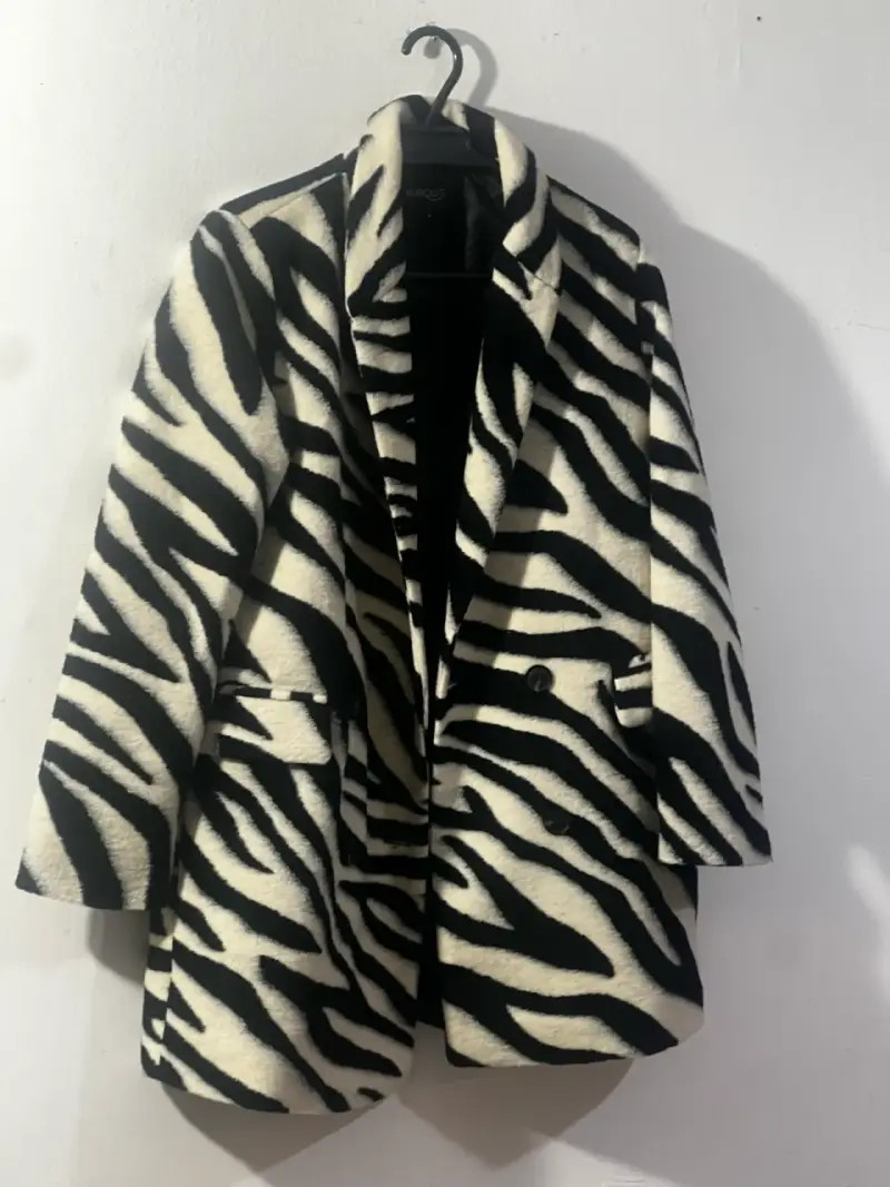 Abrigo estampado cebra - 2